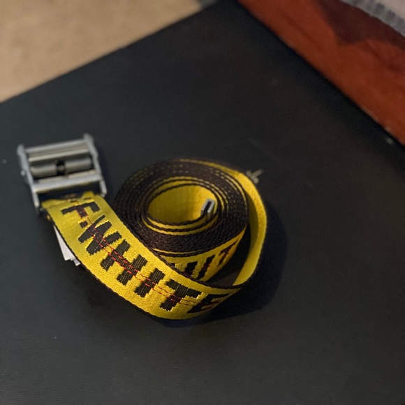 Off White Utility Belt Authentic - Picture 2 of 3